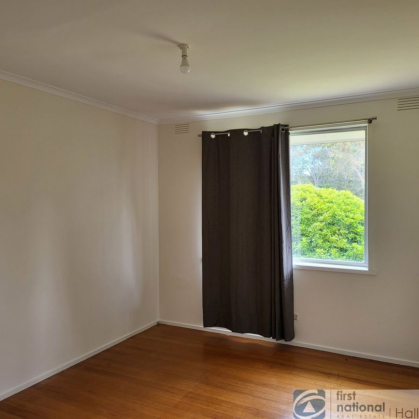 27 Kernot Crescent, 3174, Noble Park North Vic - Photo 1