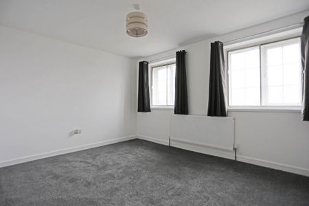 4 bedroom terraced house to rent - Photo 4
