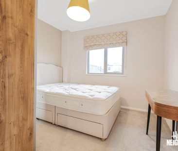 Odeon Court, Chicksand Street - Photo 6