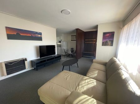 Cosy Furnished Unit - Photo 2