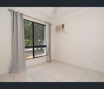 Perfect home in Mount Low! - Photo 3