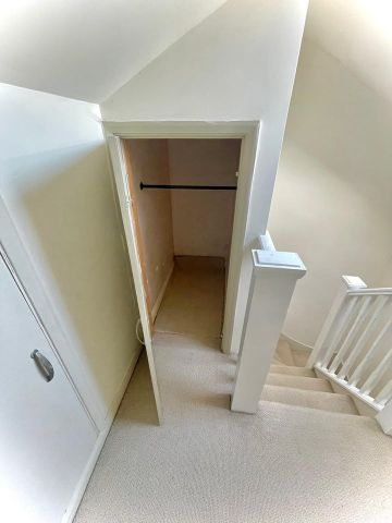 Room in a Shared House, Albion Road Hounslow, TW3 - Photo 3
