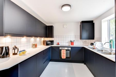 1 bedroom house of multiple occupation to rent - Photo 5