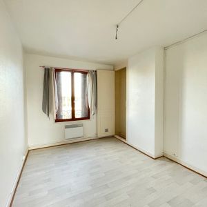 Location Appartement 1 pièce 27m² - Photo 3