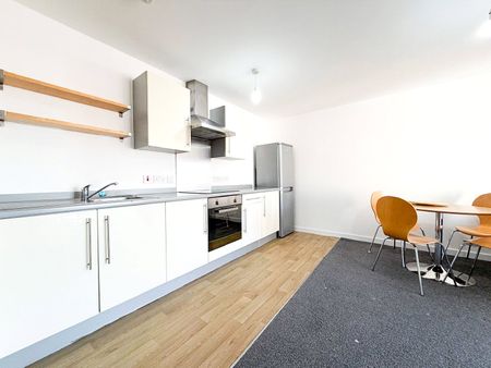 Ladywell Point, Pilgrims Way, Salford, Greater Manchester, M50 1AZ - Photo 4