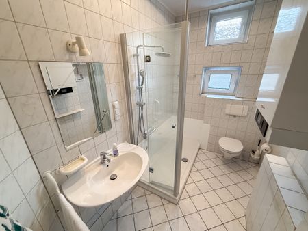 Einzigartige Altbauwohnung mit Atelier und großem Garten | ab sofort in Gladbeck-Ellinghorst - Photo 4