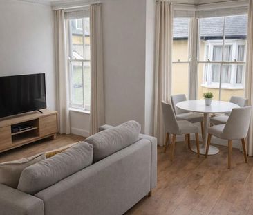 6 bedroom terraced house to rent - Photo 1