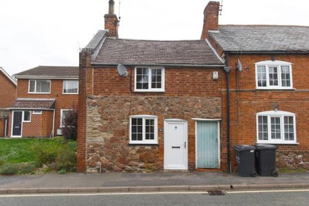2 bedroom semi-detached house to rent - Photo 2