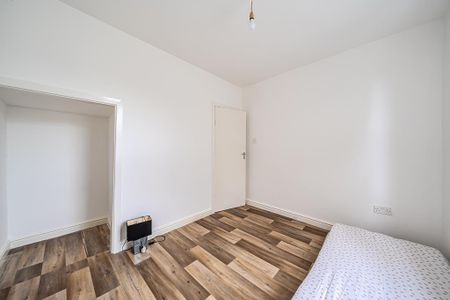 3 bedroom detached house to rent - Photo 5