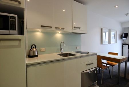 SUNNY FURNISHED - PRIVATE STUDIO - Photo 4