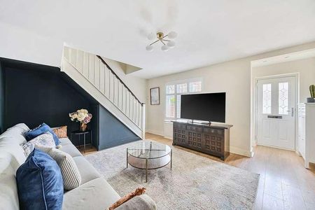 Eastfield Road, Burnham, SL1 - Photo 3