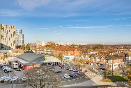 3 bedroom flat to rent - Photo 4