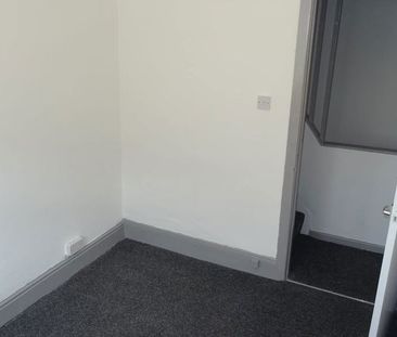School Road, Crookes S10 1GQ - Photo 1