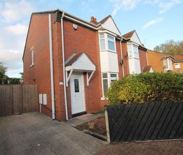 2 bedroom semi-detached house to rent - Photo 3