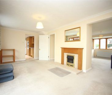 4 bedroom detached house to rent - Photo 3
