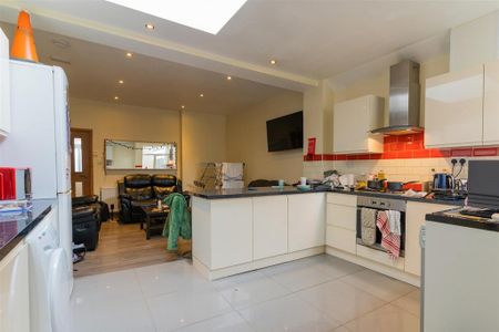 7 bedroom house to rent - Photo 2