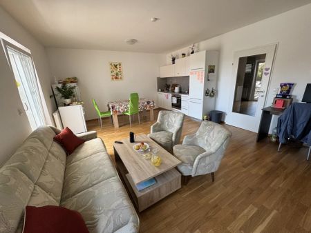 Zentrale Mietwohnung mit Balkon ! - Photo 5