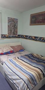 Room in a Shared House, East Road, SW19 - Photo 3