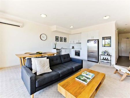 Stunning 1 bedroom apartment - Photo 3