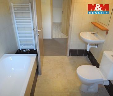 Pronájem bytu 2+kk 47 m², Kladenská 105, Velká Dobrá - Photo 3