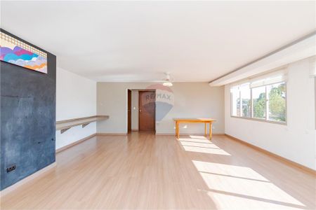 ALUGUEL R$ 2.950 -Apartamento 141,27m², 3 quartos (1 suíte), 2 vagas (ver detalhe do pacote na descrição)- - Bairro Portão - Foto 2