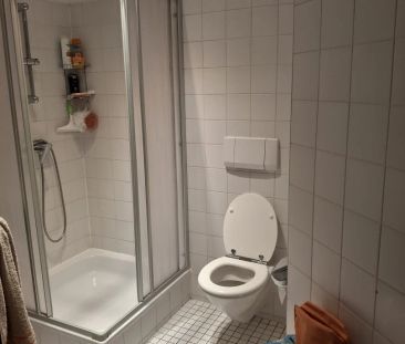 Charmante Dachgeschoßwohnung in Zentrumsnähe - Photo 3