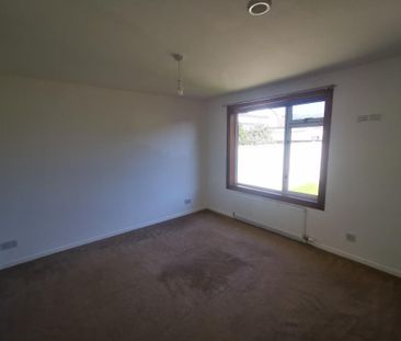 2 bedroom semi-detached house to rent - Photo 4