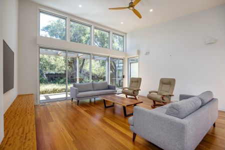 Modern Coastal Living - Photo 4