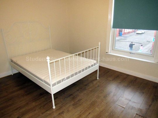 Blandford Road, Salford - Photo 1