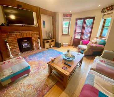 4 bedroom detached house to rent - Photo 1