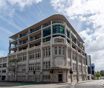 Boutique City Living with Historic Charm & Modern Luxury - Photo 1