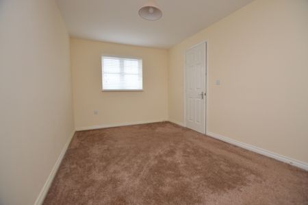 3 Bedroom Town House - Photo 4