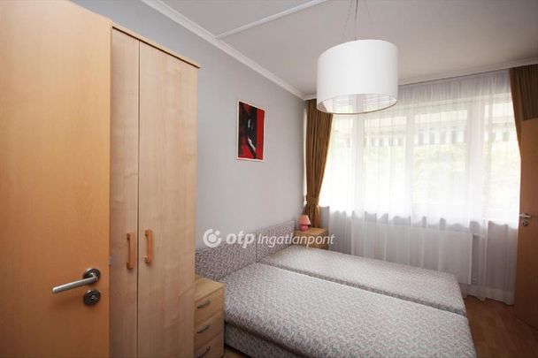 Kiadó újszerű állapotú lakás - Budapest I. kerület - Photo 1