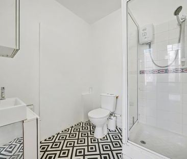 Bedsit, Holmdale Road, NW6 - Photo 1