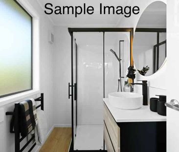 2 bedroom freshly renovated with big section - Photo 5