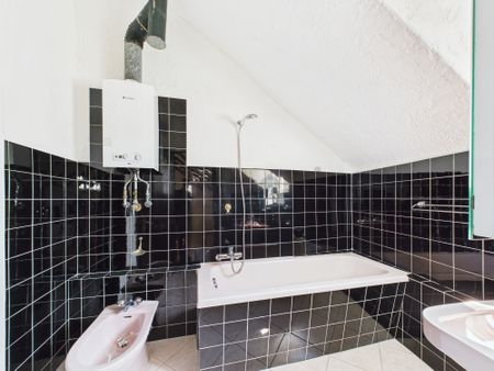 4-room apartment in the historic Totengässlein in the middle of Basel’s old town - Photo 5