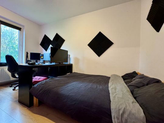 Lichtrijk appartement met garage en tuin in Hoeilaart - Photo 1