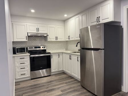 For Lease - 222 Doon Mills Drive Unit# Basement, Kitchener, Ontario - Photo 4