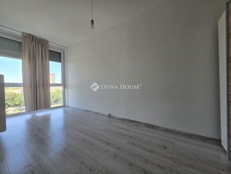 Kiadó jó állapotú panel lakás - Pécs - Fotó 5