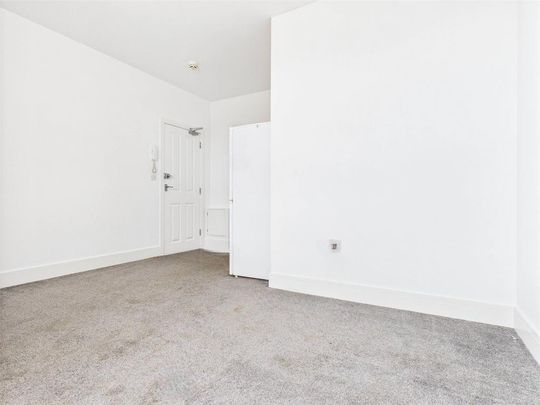 Property to rent - Photo 1