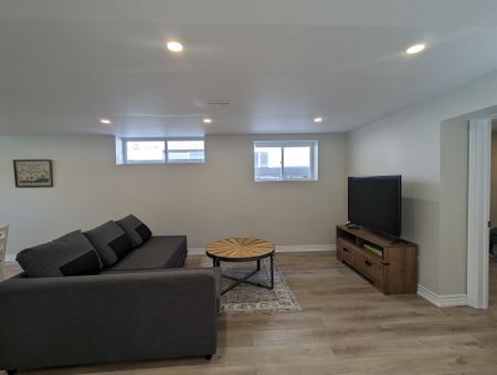 For Lease - 240 Wellesworth Drive Unit# #Lower, Toronto, Ontario - Photo 5