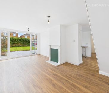 3 bedroom end of terrace house to rent - Photo 2