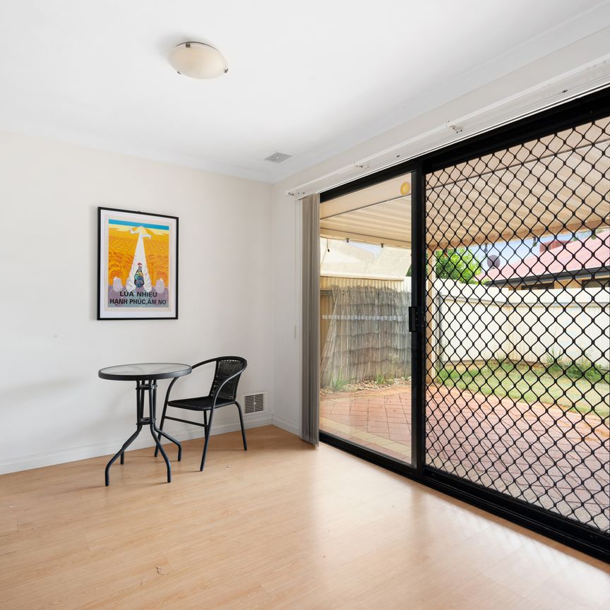 Neat 3-bedroom Home In Somerville - Photo 1