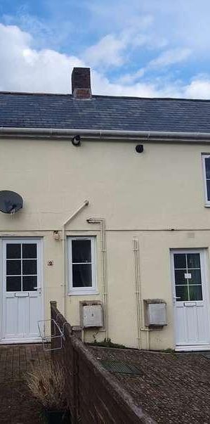 Holyrood Mews Cottages, Holyrood Street, TA20 - Photo 1