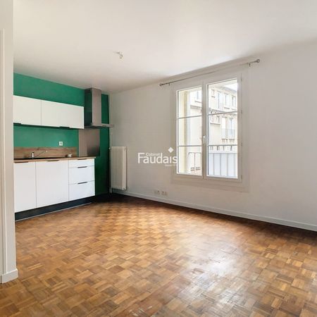 Location Appartement 2 pièces 36m² COUTANCES 50200 - Photo 3