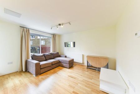 1 bedroom flat to rent - Photo 2