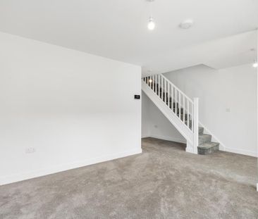 3 bedroom end of terrace house to rent - Photo 1