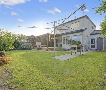 Modern 4-Bedroom Beauty in Wiri - Photo 2