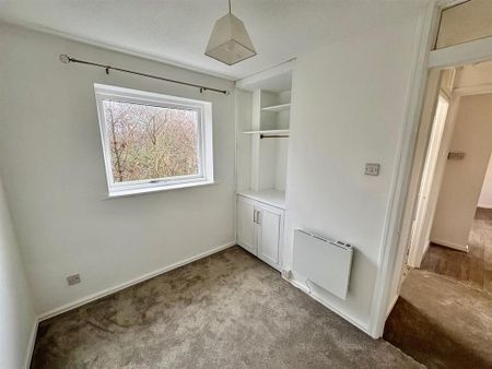 2 bedroom coach house to rent - Photo 3