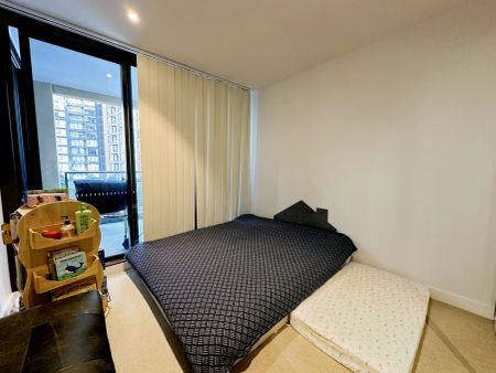 2 bed 2 bath - Photo 3